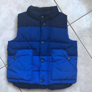 Very warm vest size 2T